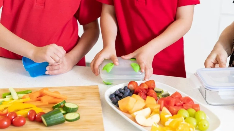 10 Helpful Tips for Preparing a Healthy School Lunch